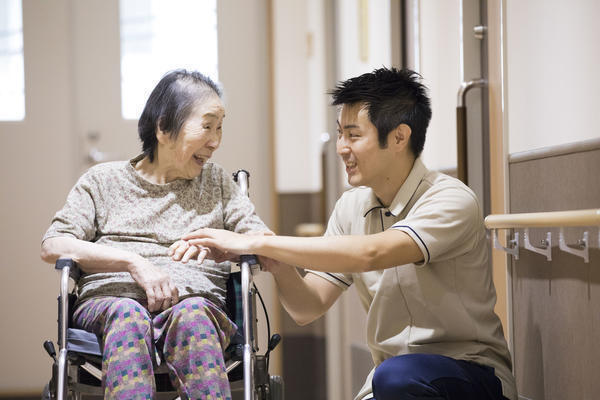 有料老人ホーム エクセルシオール横浜阪東橋（夜勤専従パート）の介護福祉士求人の写真