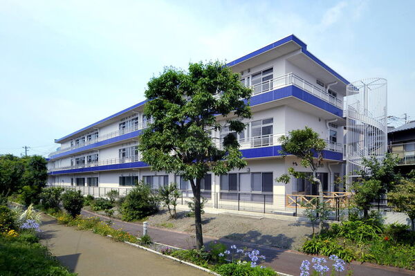 社会福祉法人 誠心会 特別養護老人ホームベイコート清水の写真