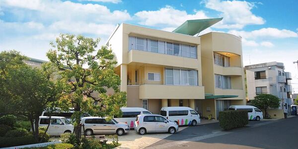 医療法人 魁成会 介護老人保健施設 こんにちわセンターの写真