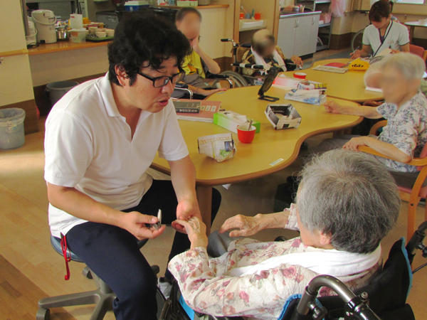 介護老人保健施設ハートケア横浜（常勤）の介護職求人サブ写真1