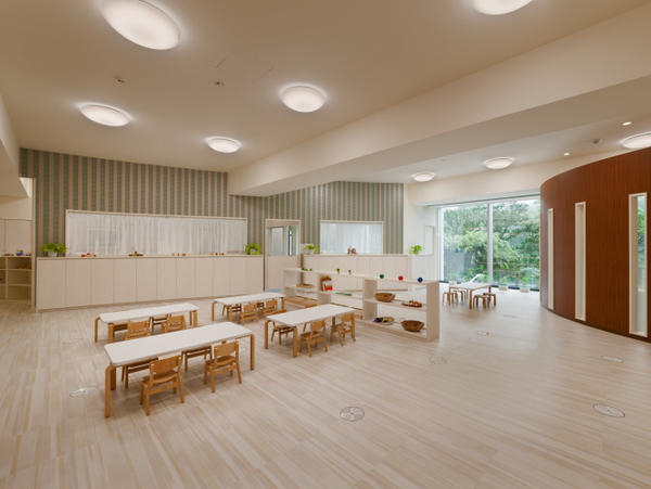 ポピンズナーサリースクール四ッ谷(認可/常勤)の保育士求人サブ写真1