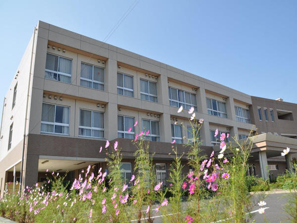 介護老人保健施設 ケアリングよしかわ(常勤)の介護職求人サブ写真3