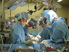 岡村記念病院（ICU・カテーテル室/常勤）の看護師求人サブ写真2