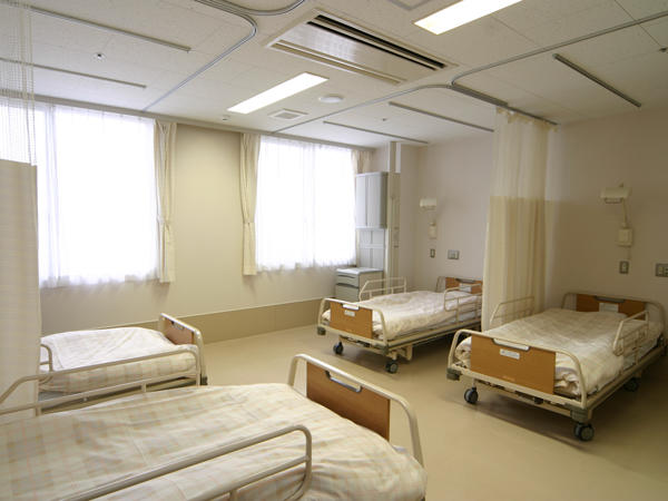 医療法人社団 青山会 青木病院（常勤）の看護助手求人メイン写真4