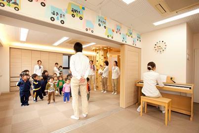 認可保育園コビープリスクールかめいど（常勤）の保育士求人メイン写真5