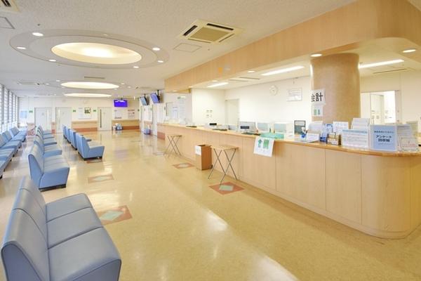 医療法人柏成会　青木病院（常勤）の看護助手求人メイン写真2
