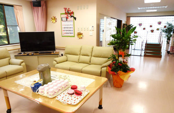 (医)明生会 デイサービス咲顔（常勤）の介護福祉士求人メイン写真2