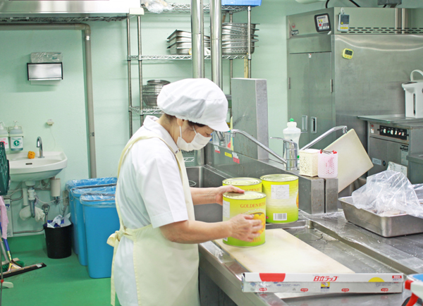 介護老人保健施設 エスポワール松戸（常勤）の調理師/調理員求人メイン写真3