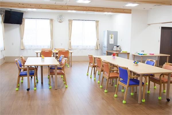 ひまわり・ちゅうりっぷ・わたぼうし（常勤）の支援員求人メイン写真2