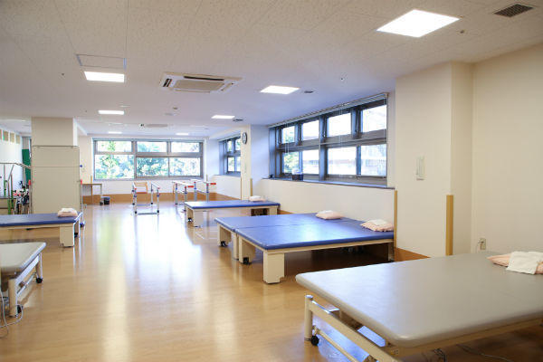 リハビリテーションエーデルワイス病院（常勤）の作業療法士求人メイン写真2