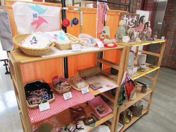 社福)かながわ共同会 愛名やまゆり園の支援員求人サブ写真1