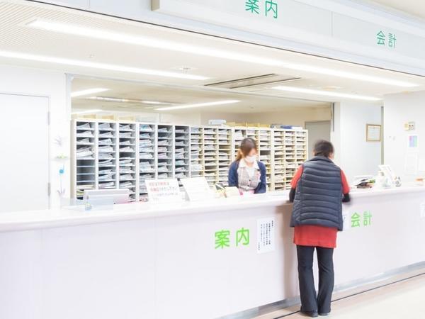 愛媛十全医療学院附属病院（常勤）の看護助手求人メイン写真2