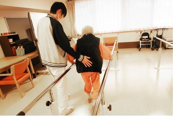 介護老人保健施設サンセール世田谷大蔵の理学療法士求人メイン写真5