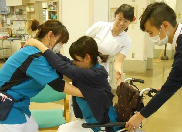 所沢リハビリテーション病院（常勤）の准看護師求人メイン写真2