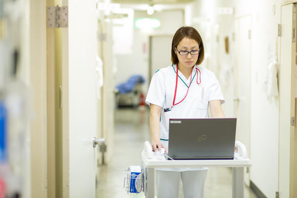 金沢病院（外来/常勤）の看護師求人メイン写真4