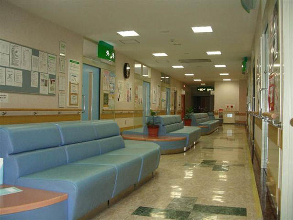 医療法人社団 たけお会 岩佐病院（常勤）の介護職求人メイン写真2