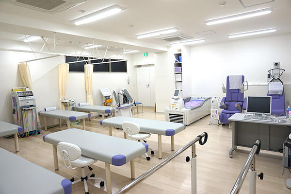 金谷整形外科　せぼね・骨粗しょう症クリニック（リハビリ助手 / パート）のその他求人サブ写真1