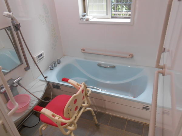 アットホーム八幡（常勤）の介護福祉士求人メイン写真4