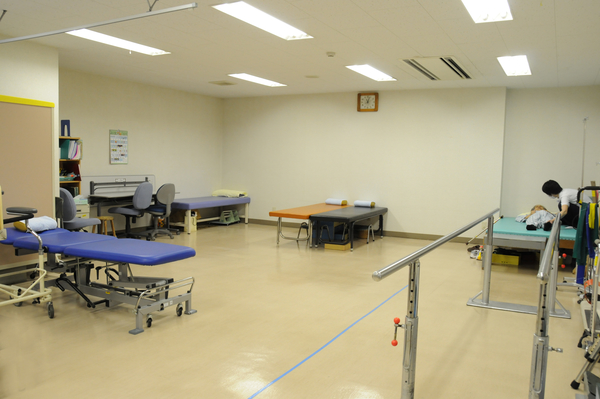 三鷹中央病院（常勤）の理学療法士求人メイン写真2