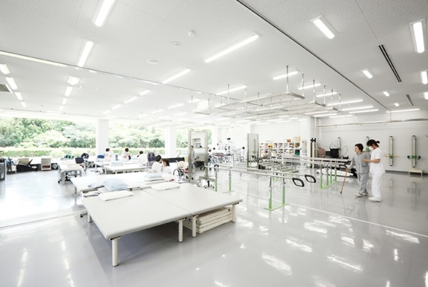 脳神経センター阿賀野病院（病棟/常勤）の看護師求人メイン写真2