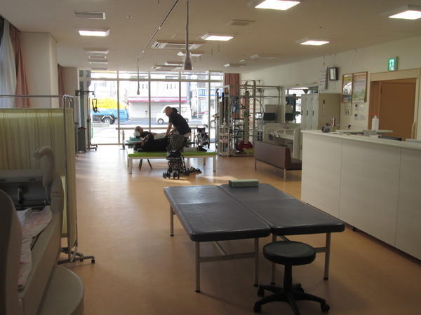 川島病院（常勤）の介護福祉士求人メイン写真2