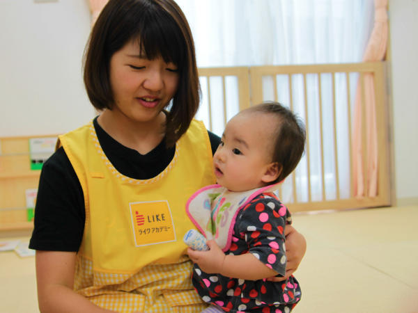 にじいろ保育園上井草（パート）の保育士求人メイン写真1