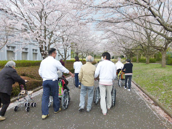 アコモード ヘルパーステーションの介護職求人サブ写真1