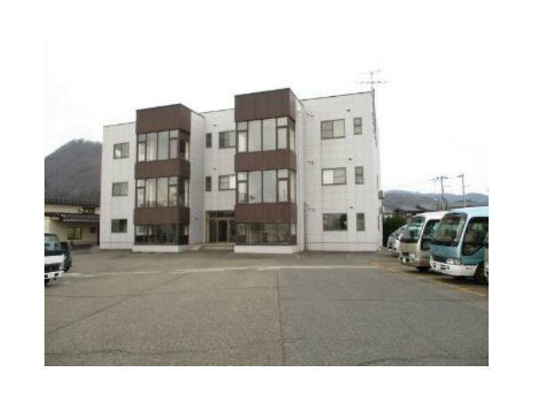 介護老人保健施設 いわむろの里(常勤)の准看護師求人サブ写真3