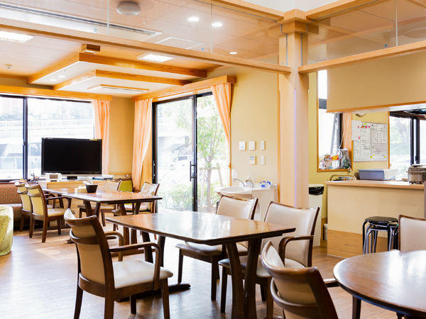 小規模多機能型居宅あそか苑ももは（常勤）の介護職求人メイン写真2