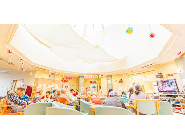 特別養護老人ホーム むらさき野苑(常勤)の介護福祉士求人サブ写真1