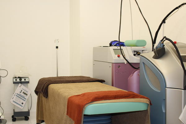 中野皮膚科クリニック（パート）の医療事務求人メイン写真3