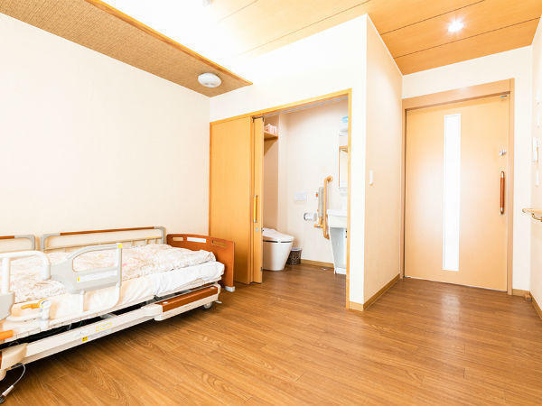 地域密着型特別養護老人ホーム　あそか苑ももは（常勤）の介護職求人メイン写真3