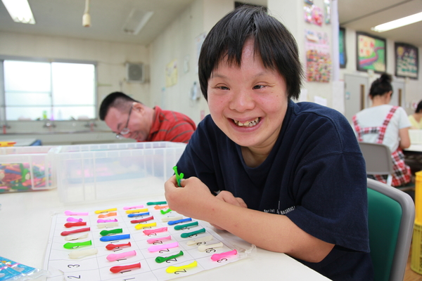 共同生活援助 やまびこ三原荘（支援員/常勤）の支援員求人の写真