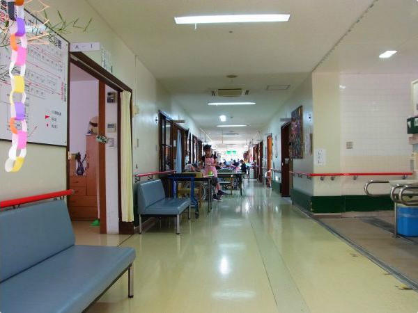 特別養護老人ホーム 乙羽園（夜勤専従 / パート）の介護福祉士求人メイン写真3