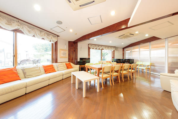 デイサービスセンター万寿の森（パート）の介護職求人メイン写真3