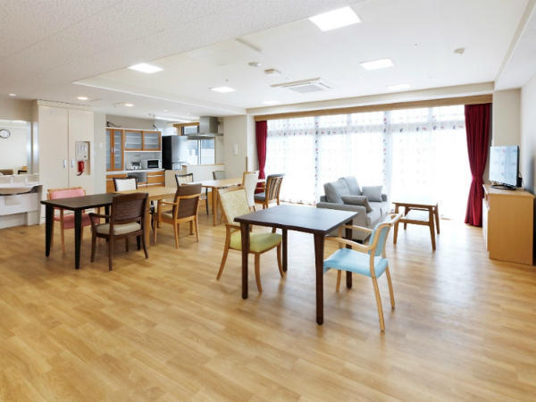 特別養護老人ホーム  晴風苑（常勤）の介護福祉士求人メイン写真2