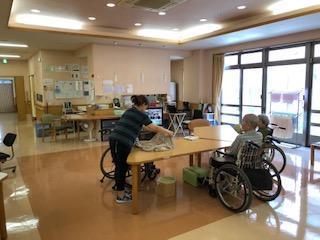 特別養護老人ホーム 憩いの里（常勤）の介護福祉士求人メイン写真2