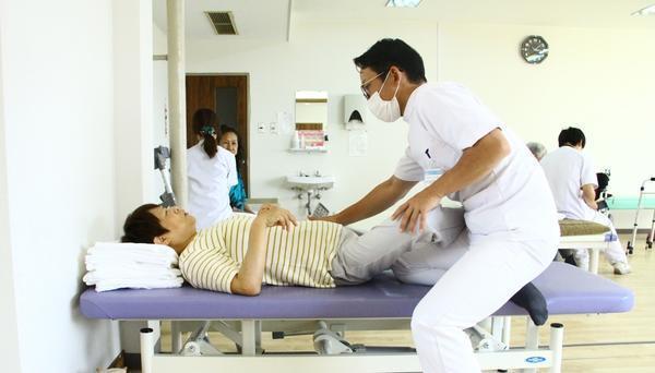 医療法人育生会　三好病院の言語聴覚士求人メイン写真2