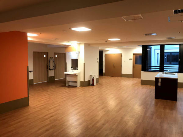 特別養護老人ホーム 南麻布シニアガーデン アリス（生活相談員/常勤）の社会福祉士求人メイン写真3