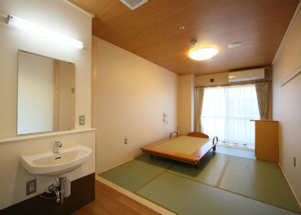 特別養護老人ホーム ひなの杜（常勤）の准看護師求人メイン写真3