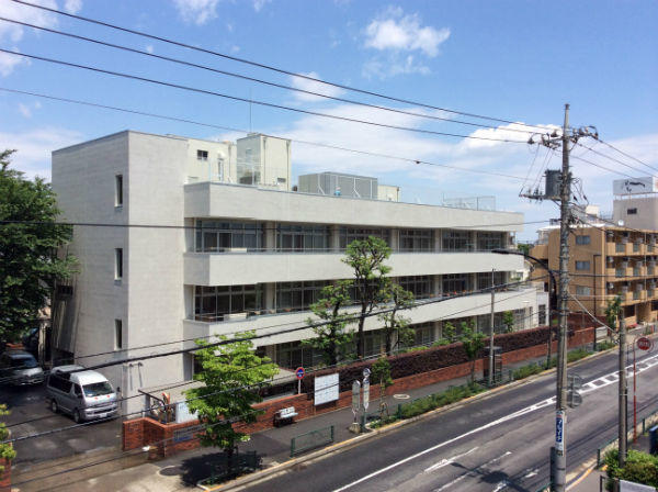 中野区かみさぎ高齢者在宅センター（常勤）の介護職求人の写真
