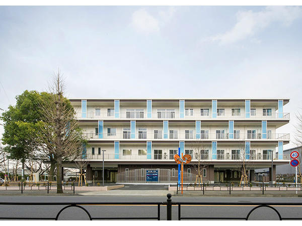 介護老人保健施設 葵の園・羽村（常勤）の准看護師求人の写真