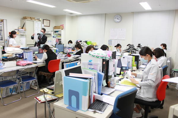 小金井リハビリテーション病院（人事・労務/常勤）の一般事務求人メイン写真3