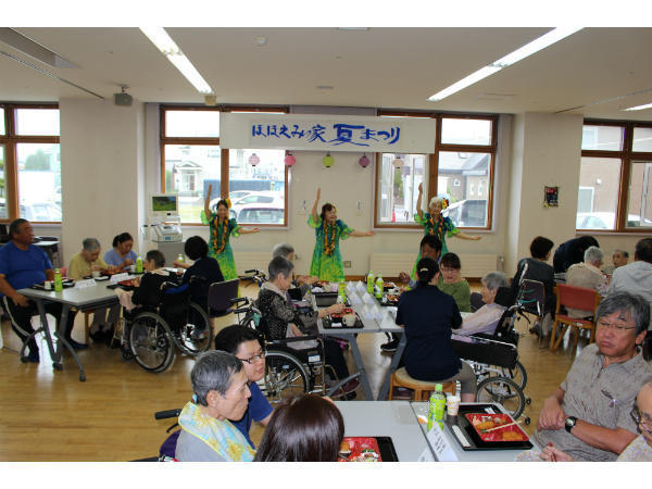 介護老人福祉施設 「ほほえみの家」（準職員）の介護福祉士求人メイン写真2