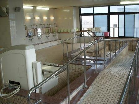 介護老人保健施設 鶴見せいわ園（常勤）の准看護師求人メイン写真3