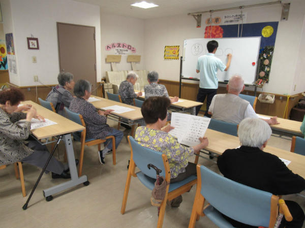 デイサービスセンター誠光園（パート）の介護職求人メイン写真5