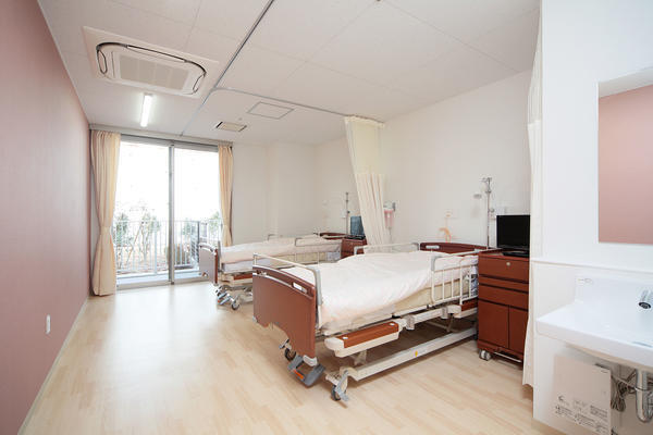 鶴川リハビリテーション病院（常勤）の介護職求人メイン写真3