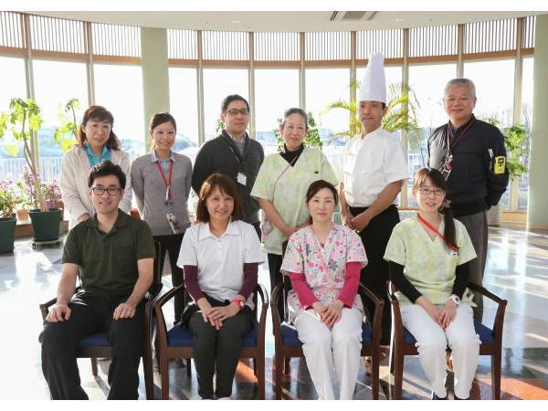 介護老人保健施設　ろうけん宮前（パート）の介護福祉士求人メイン写真1