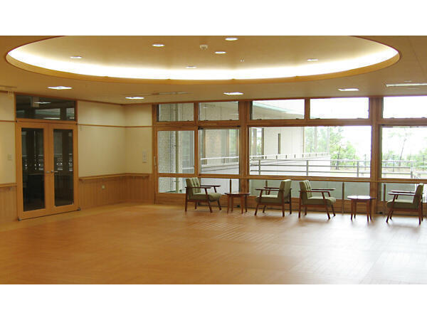 特別養護老人ホーム くじらなみ（常勤）の介護福祉士求人メイン写真2