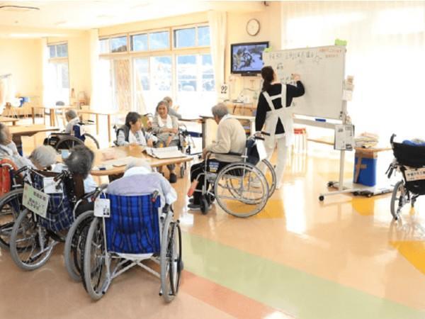 介護老人保健施設 東海園（常勤）の介護福祉士求人メイン写真2